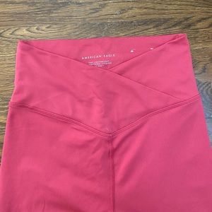 ARIE crossover leggings
